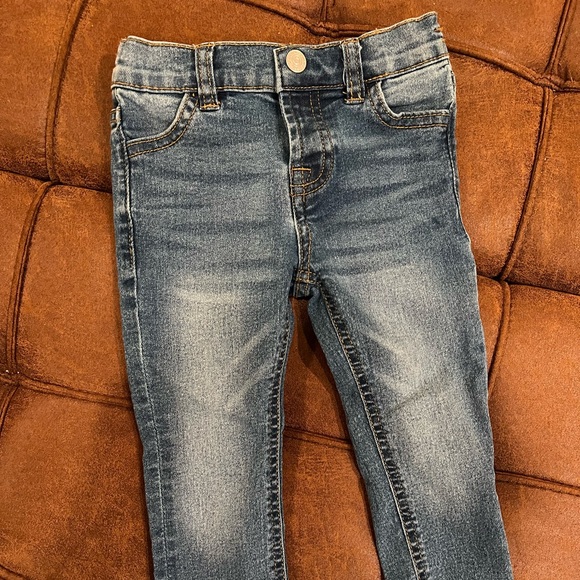 Complete Toddler Outfit - 7 for all the mankind - Picture 5 of 9